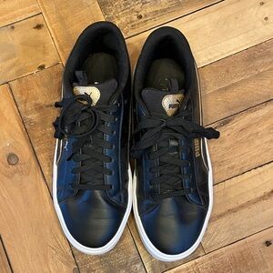 Like New Puma Black Low-Top Sneakers with White Midsoles